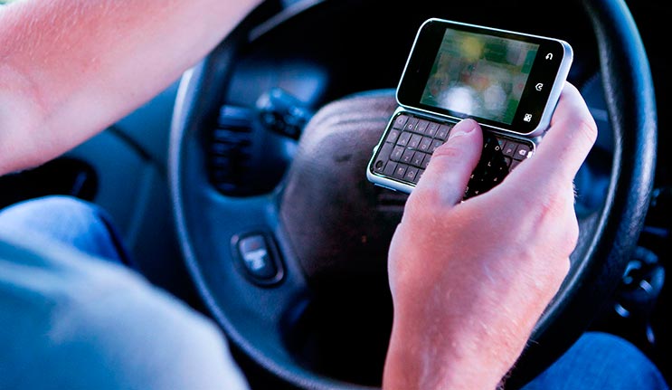 Smartphones increasing risk of automobile accidents