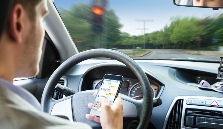 10 Terrifying Facts About Texting And Driving